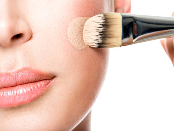How-to-Apply-Foundation-with-A-Brush-1